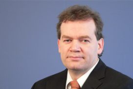 <h5 style="font-weight:normal"><b>Josef Robert</b><br /><p>Process Engineering<br />Fraunhofer UMSICHT</p></h5>